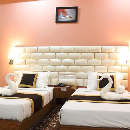 Hotel Siddhartha International Gaya Ngoại thất bức ảnh